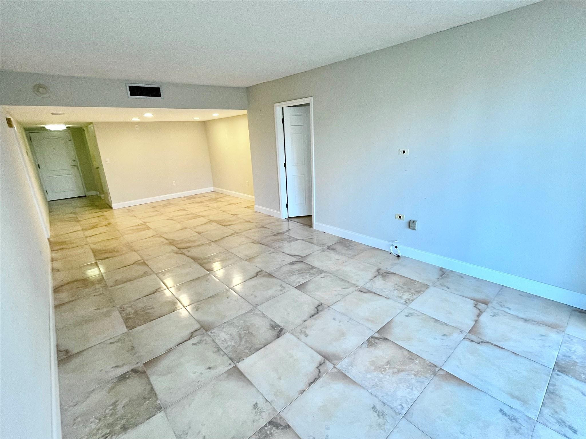 3625 N Country Club Dr 210