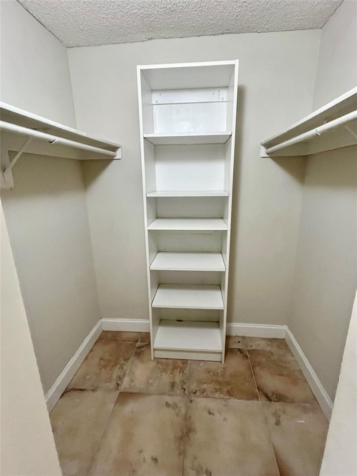 3625 N Country Club Dr 210