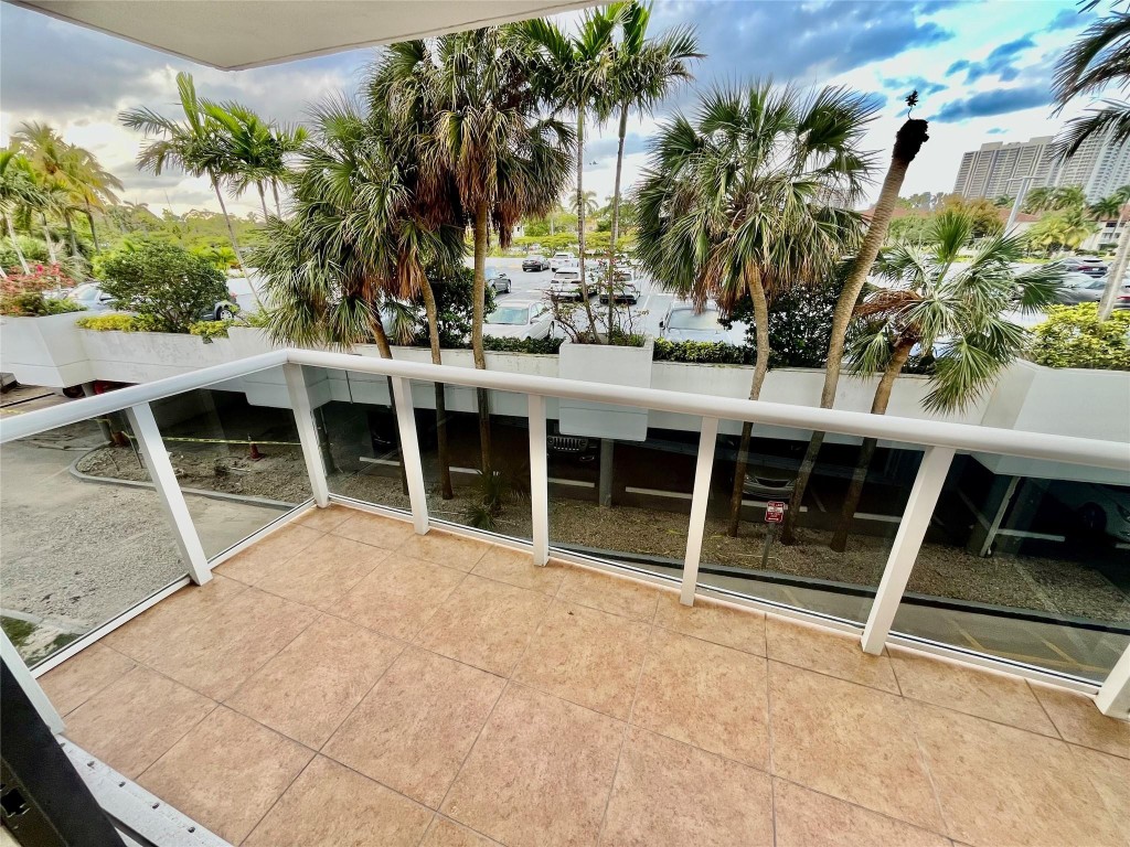 3625 N Country Club Dr 210