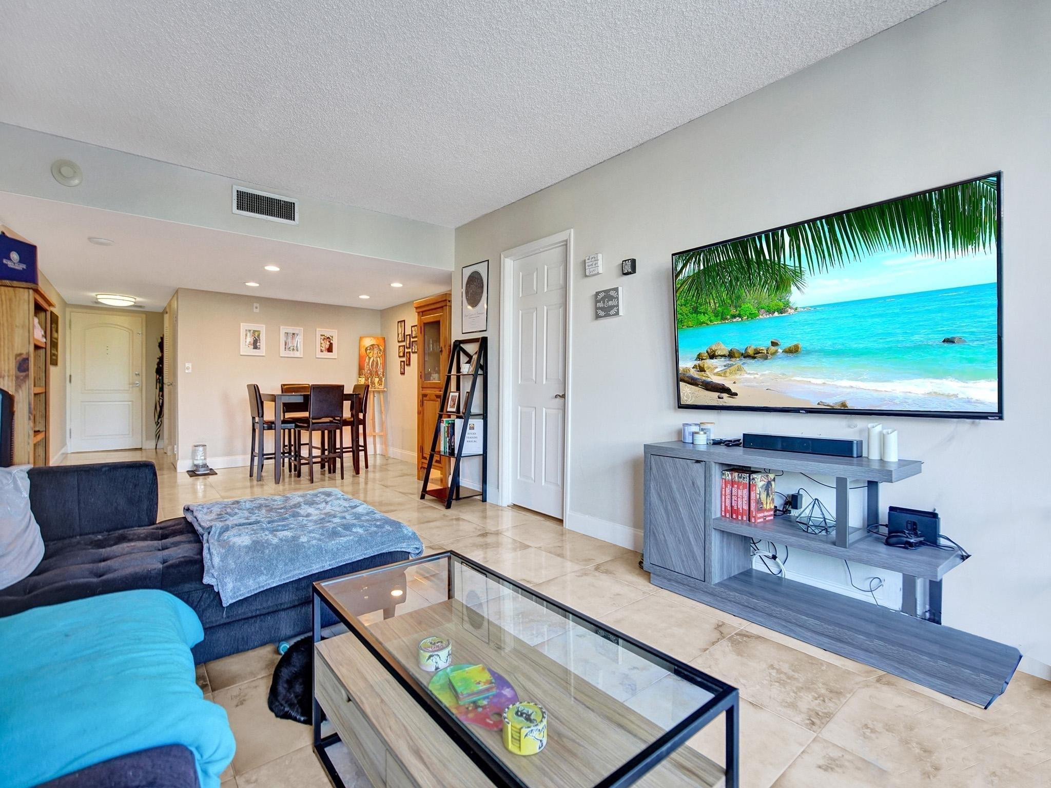 3625 N Country Club Dr 210