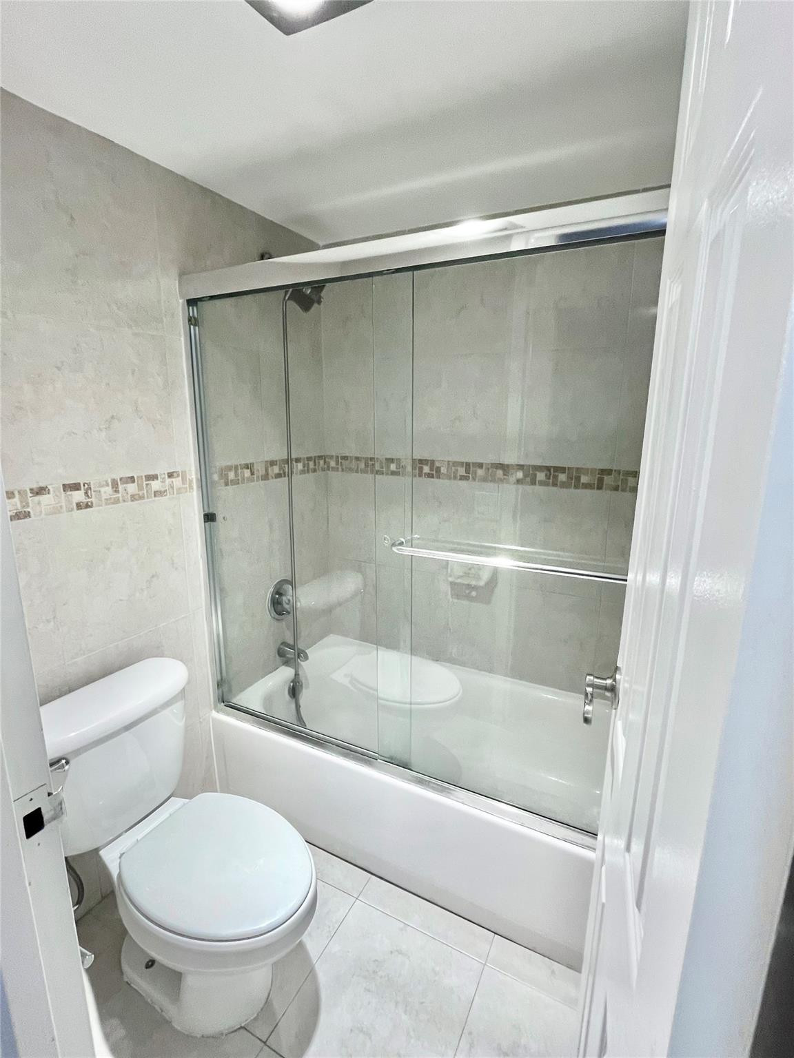 3625 N Country Club Dr 210