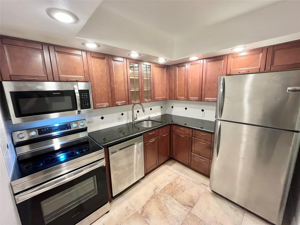 3625 N Country Club Dr 210