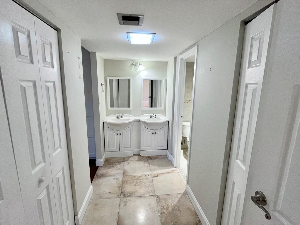 3625 N Country Club Dr 210