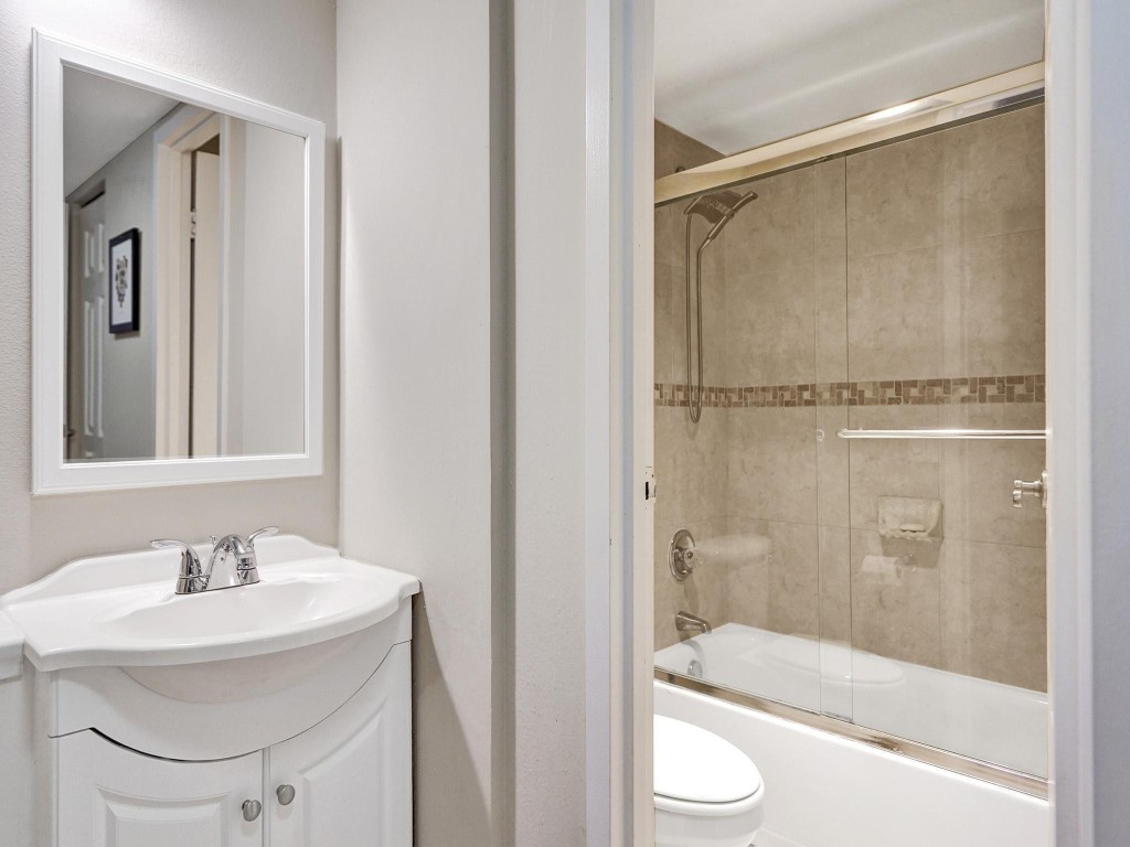 3625 N Country Club Dr 210