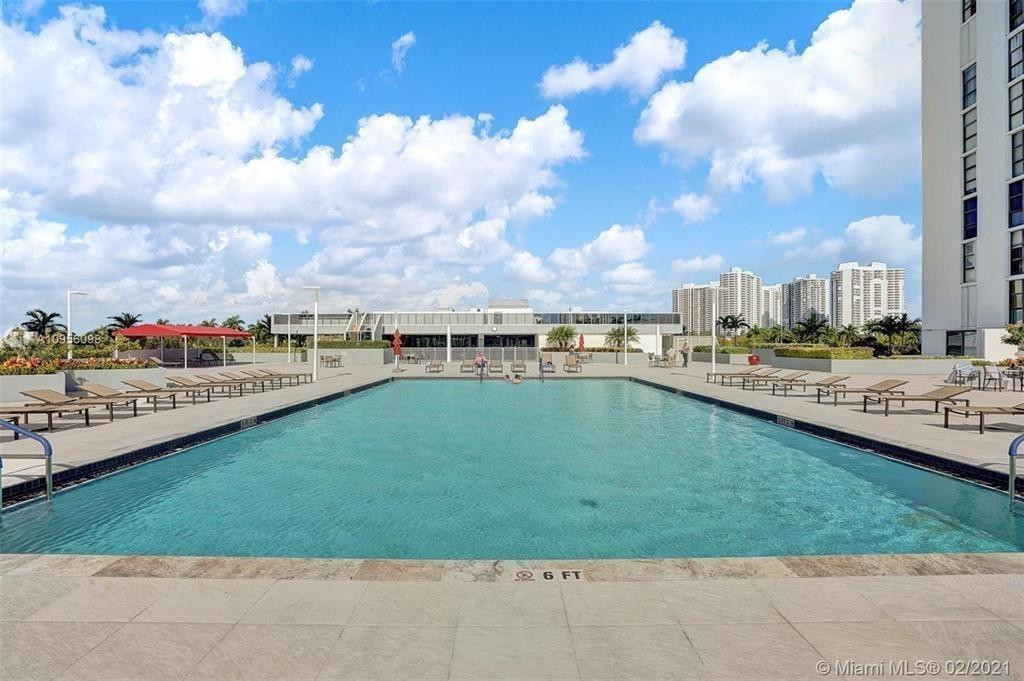 3625 N Country Club Dr 210