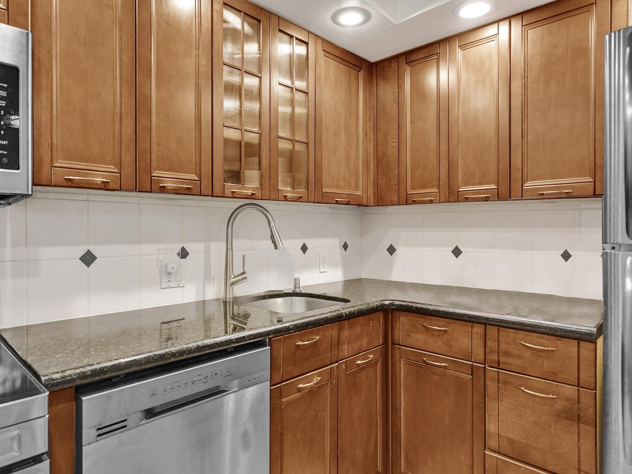 3625 N Country Club Dr 210