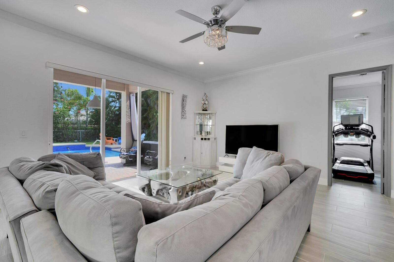 11135 Marina Bay Rd