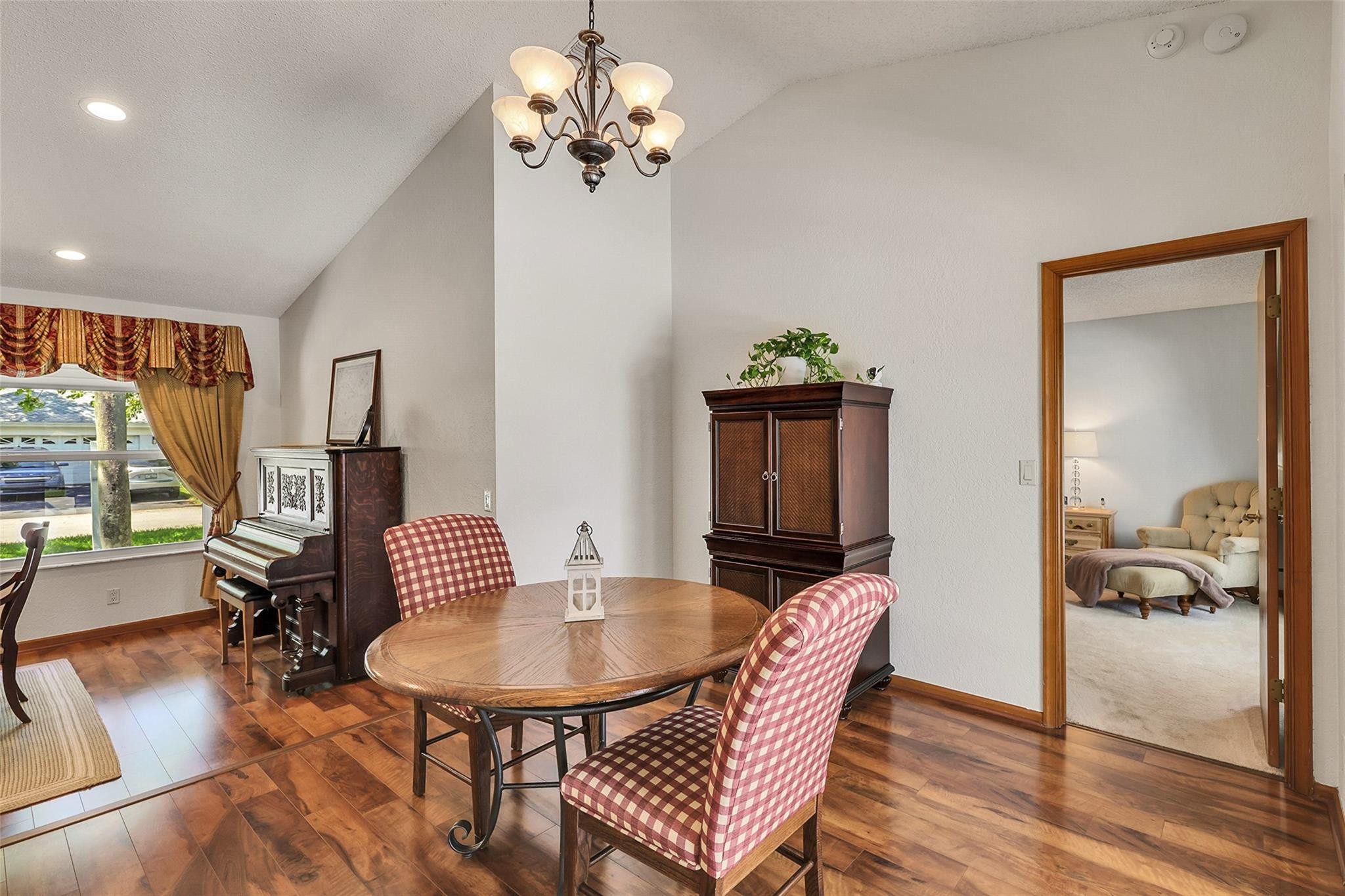 4550 NW 49th Ct