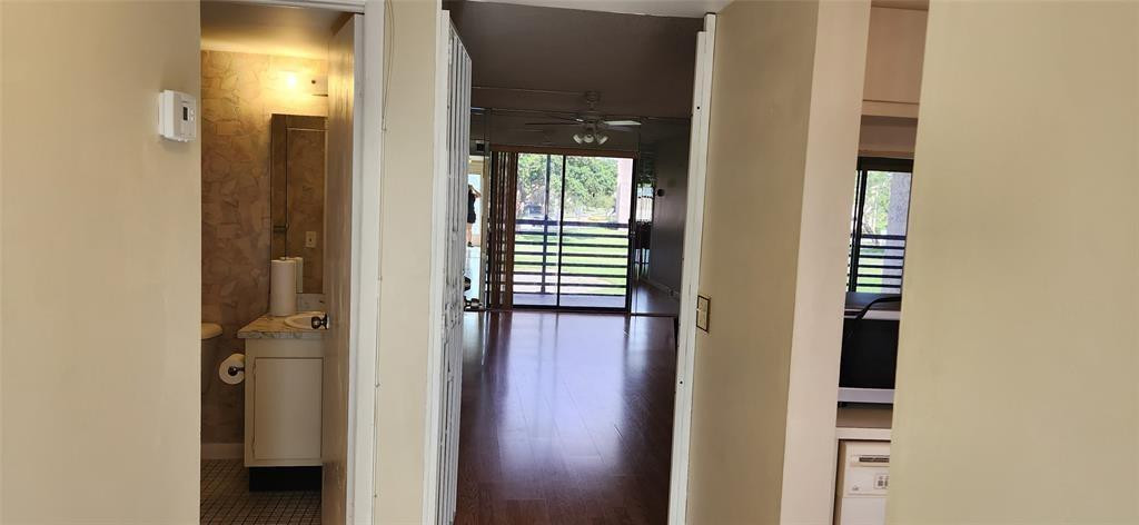 10434 Lakes Blvd 209