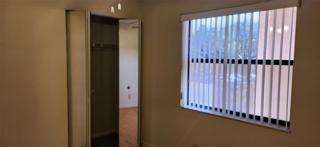 10434 Lakes Blvd 209