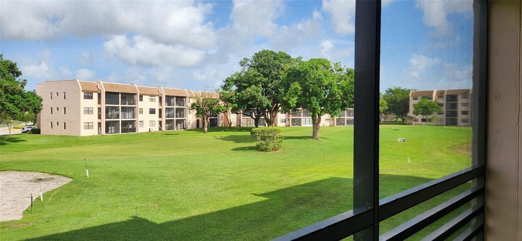 10434 Lakes Blvd 209