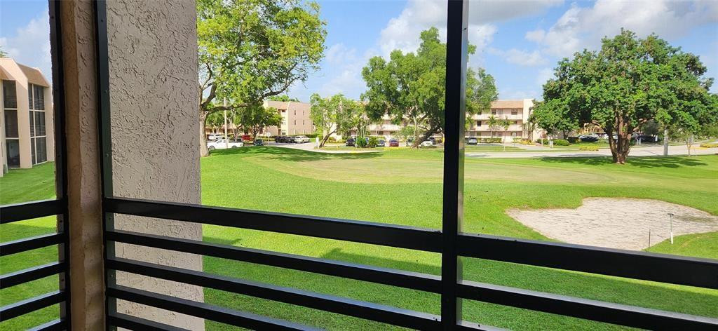 10434 Lakes Blvd 209