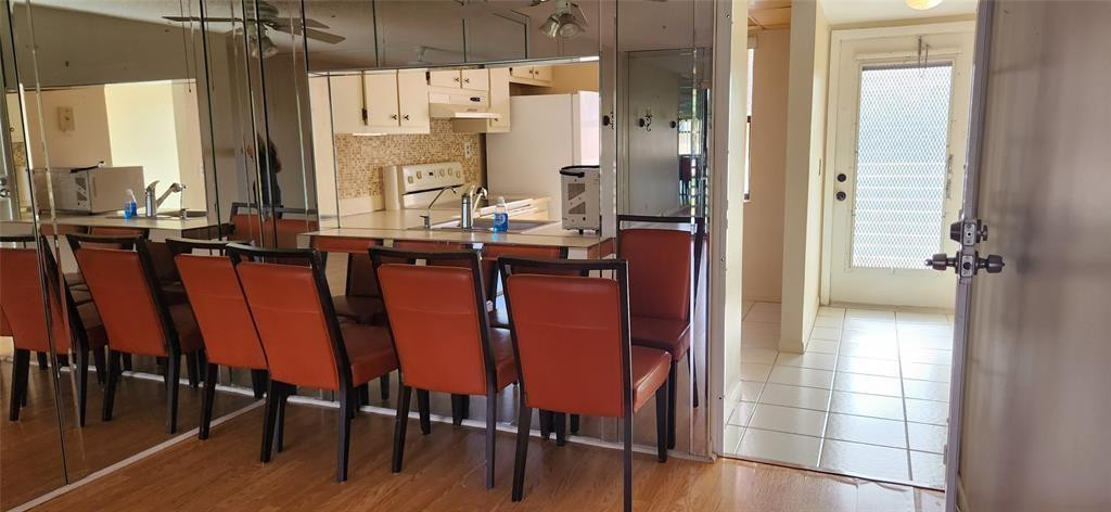 10434 Lakes Blvd 209