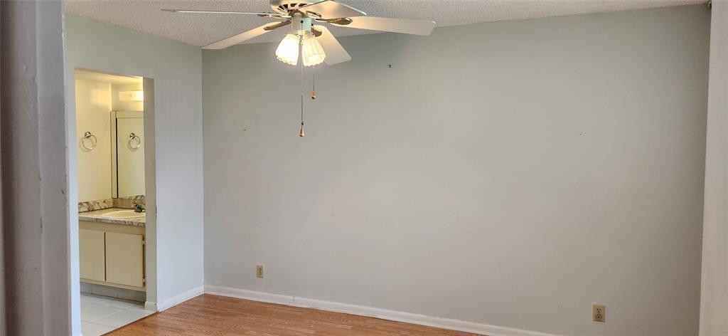 10434 Lakes Blvd 209