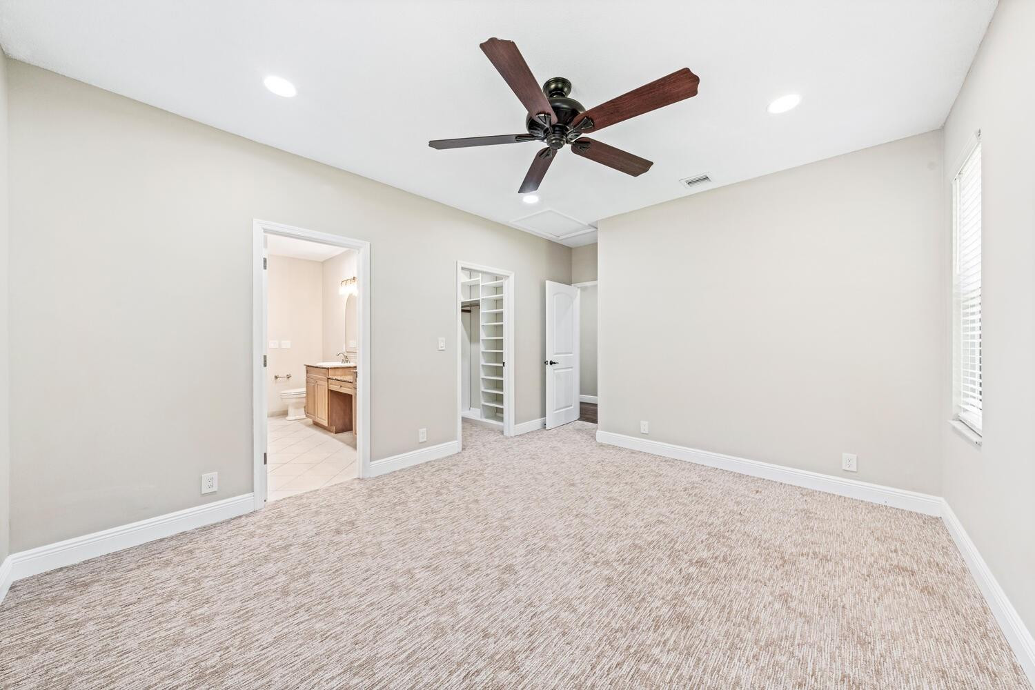 7210 Darby Ln