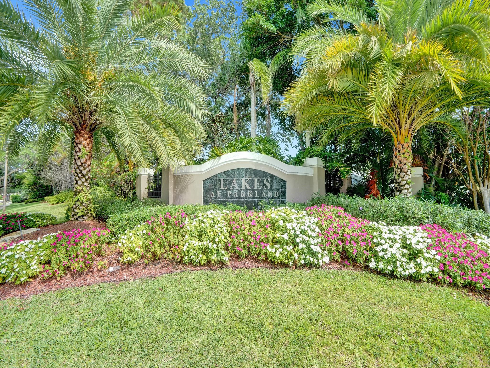 7658 NW 59th Way