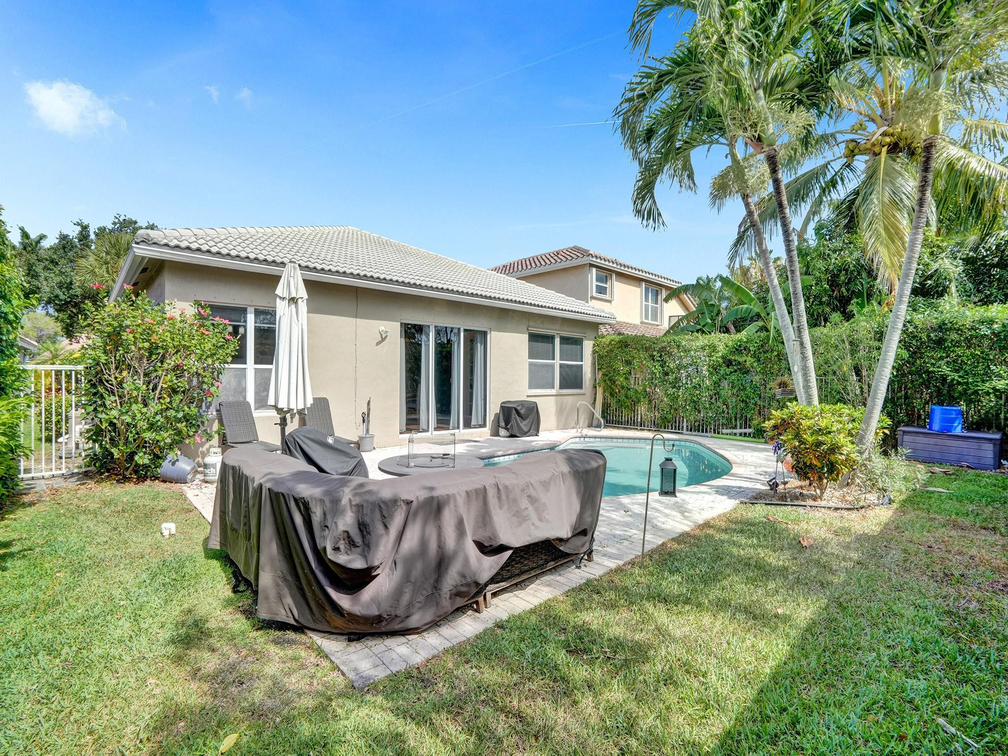7658 NW 59th Way