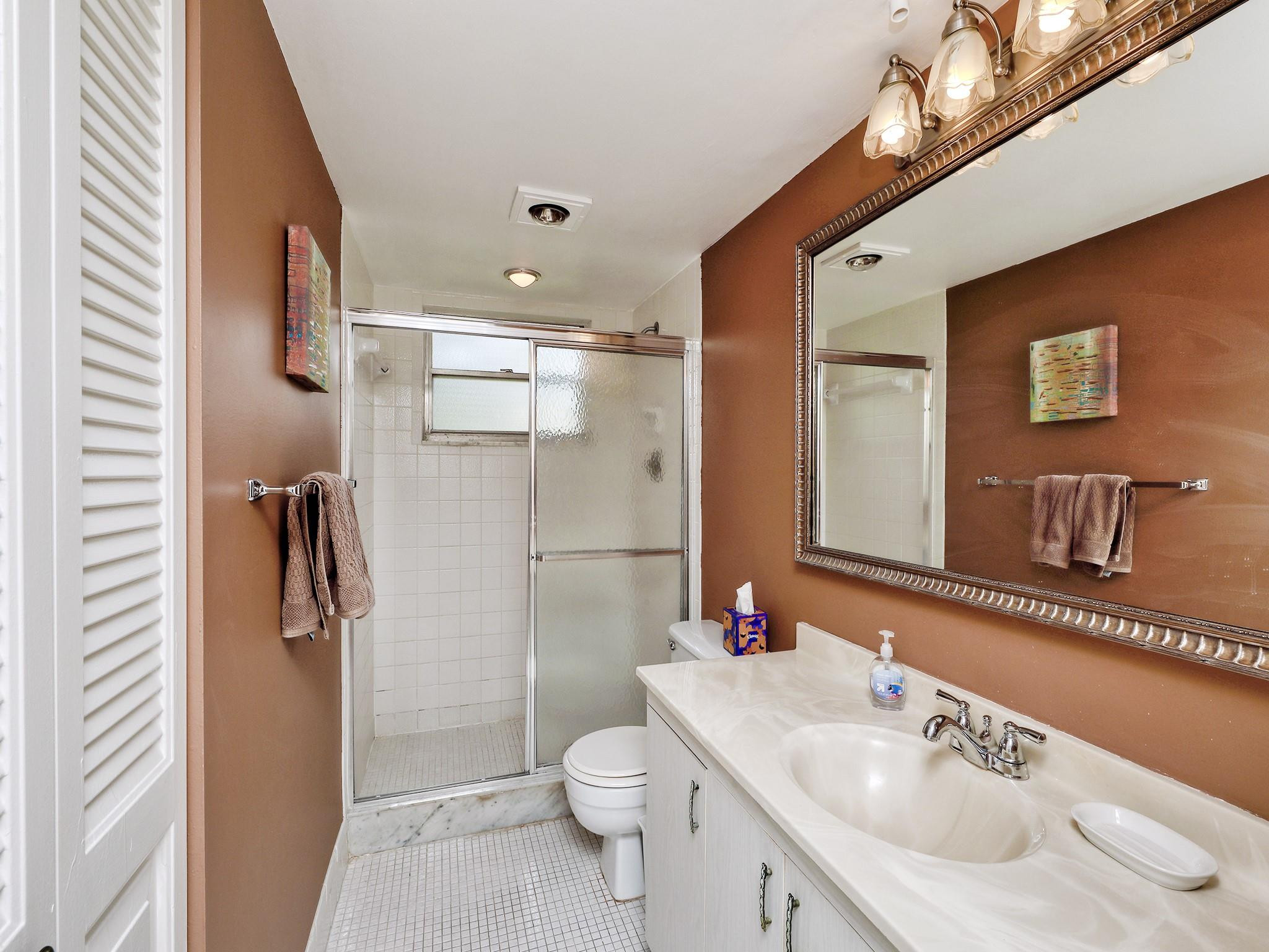 2905 Victoria Pl A2