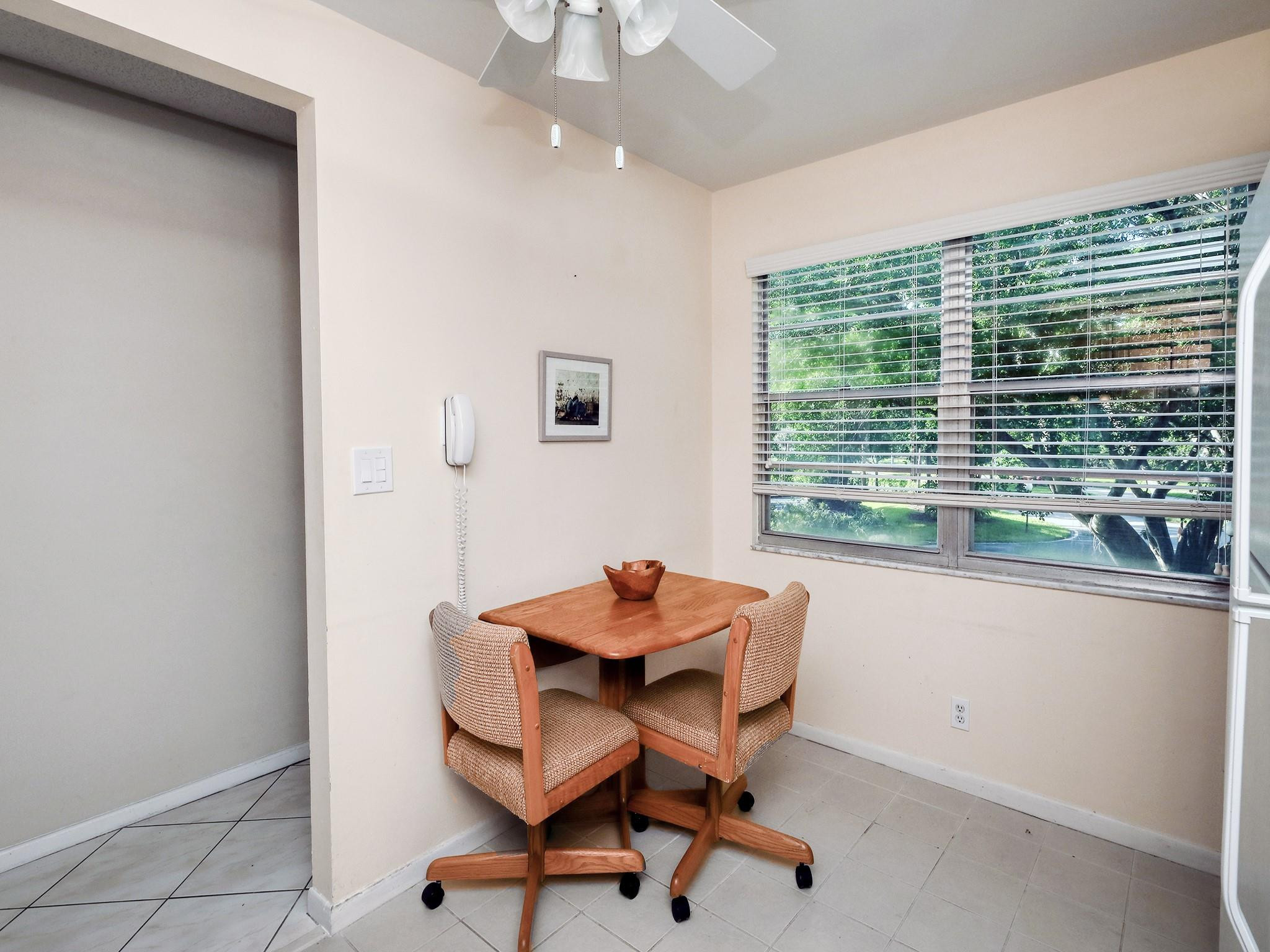 2905 Victoria Pl A2