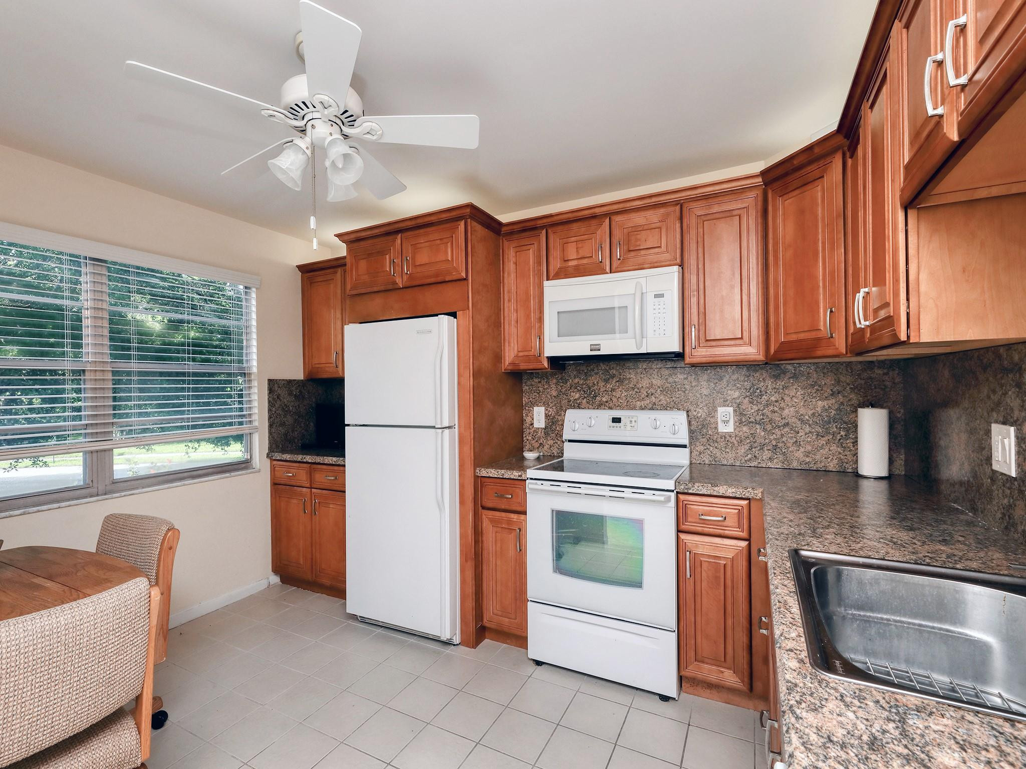 2905 Victoria Pl A2