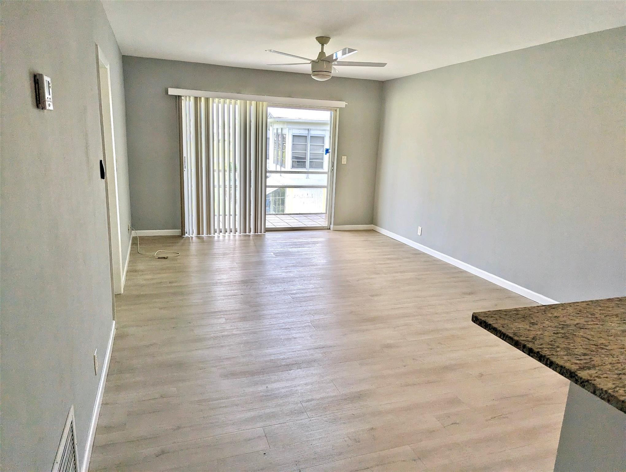 201 S Golf Blvd 2005