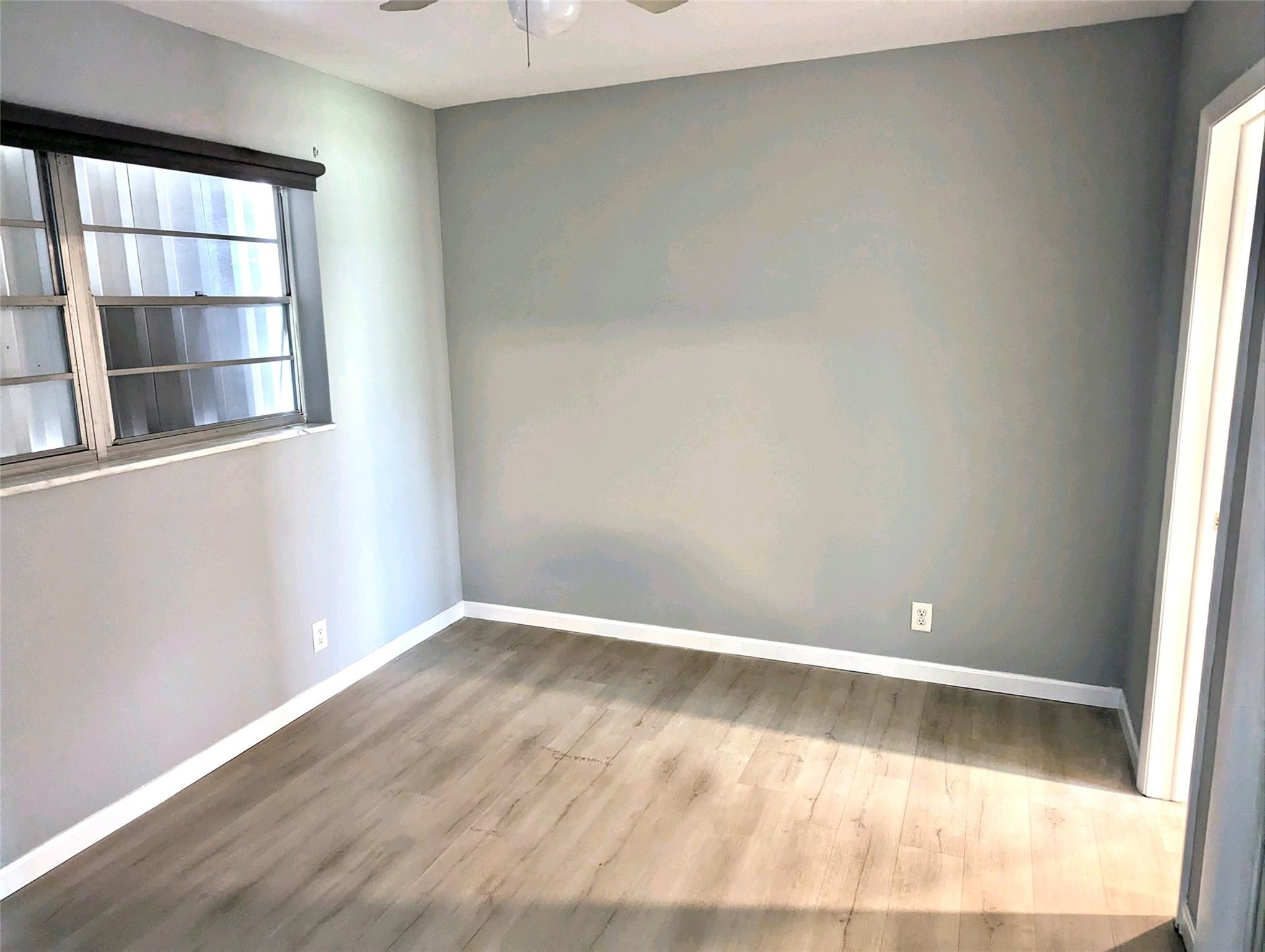 201 S Golf Blvd 2005