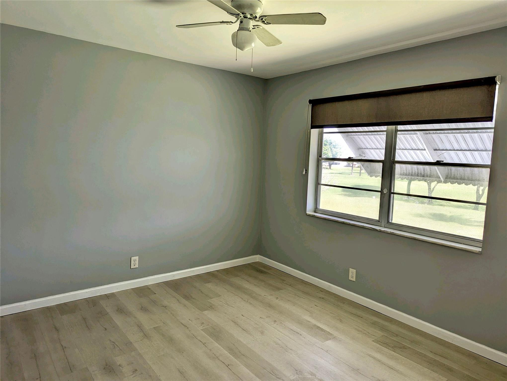 201 S Golf Blvd 2005