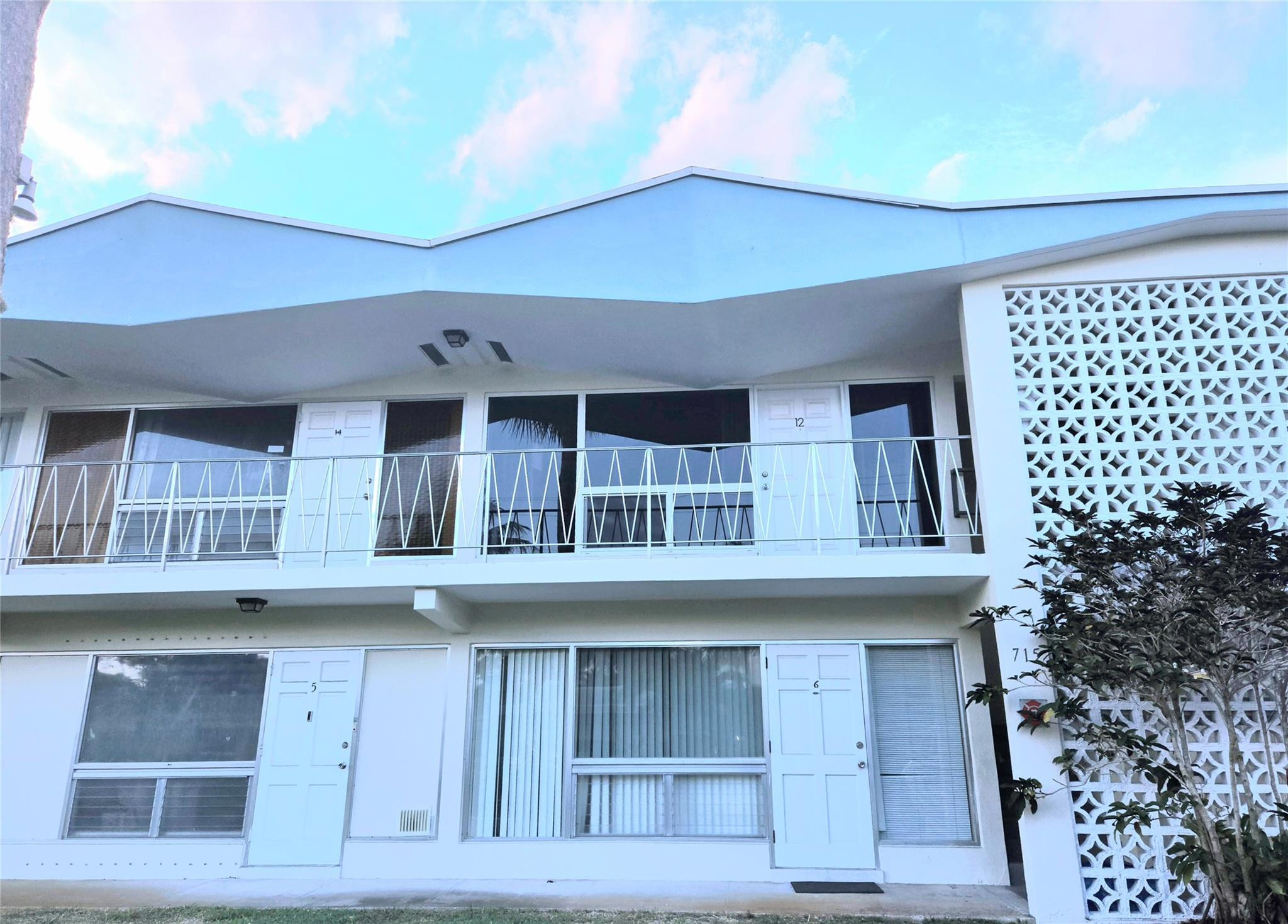 715 NW 30th Ct 6