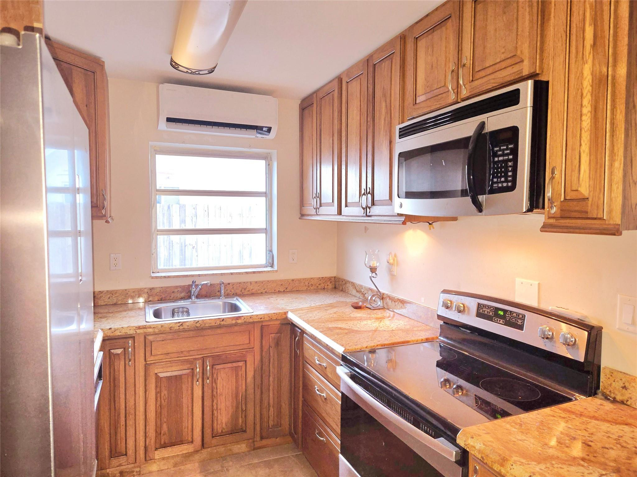 715 NW 30th Ct 6
