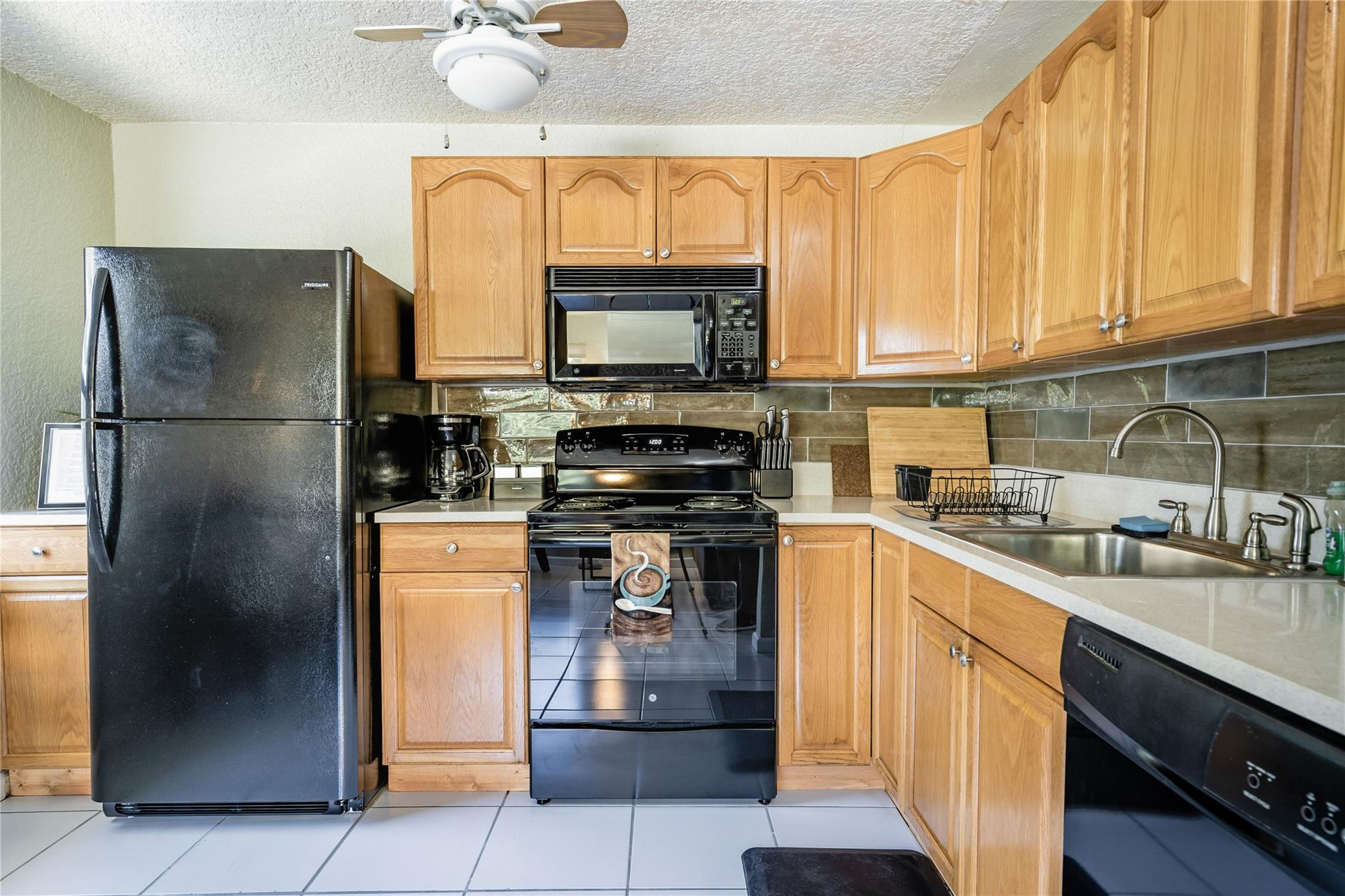 3230 NE 13th St 1