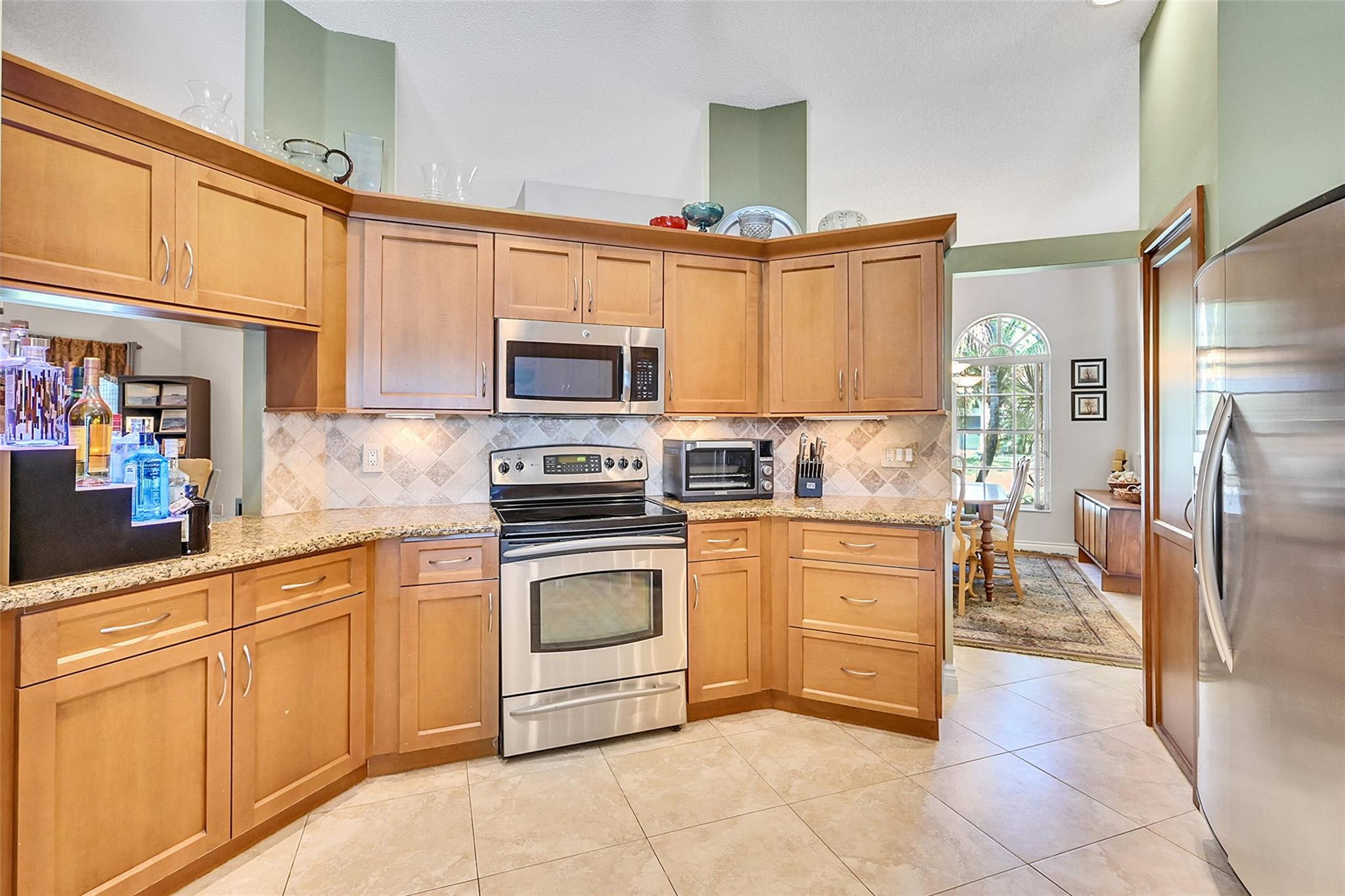4255 NW 62nd Ave