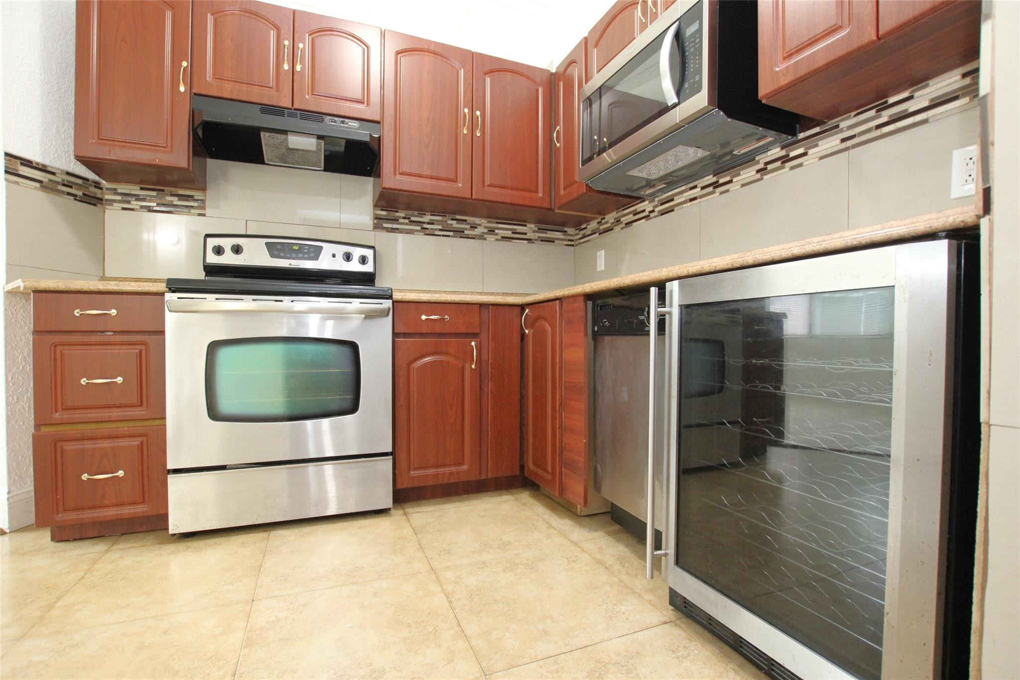 1545 NW 15th Ter