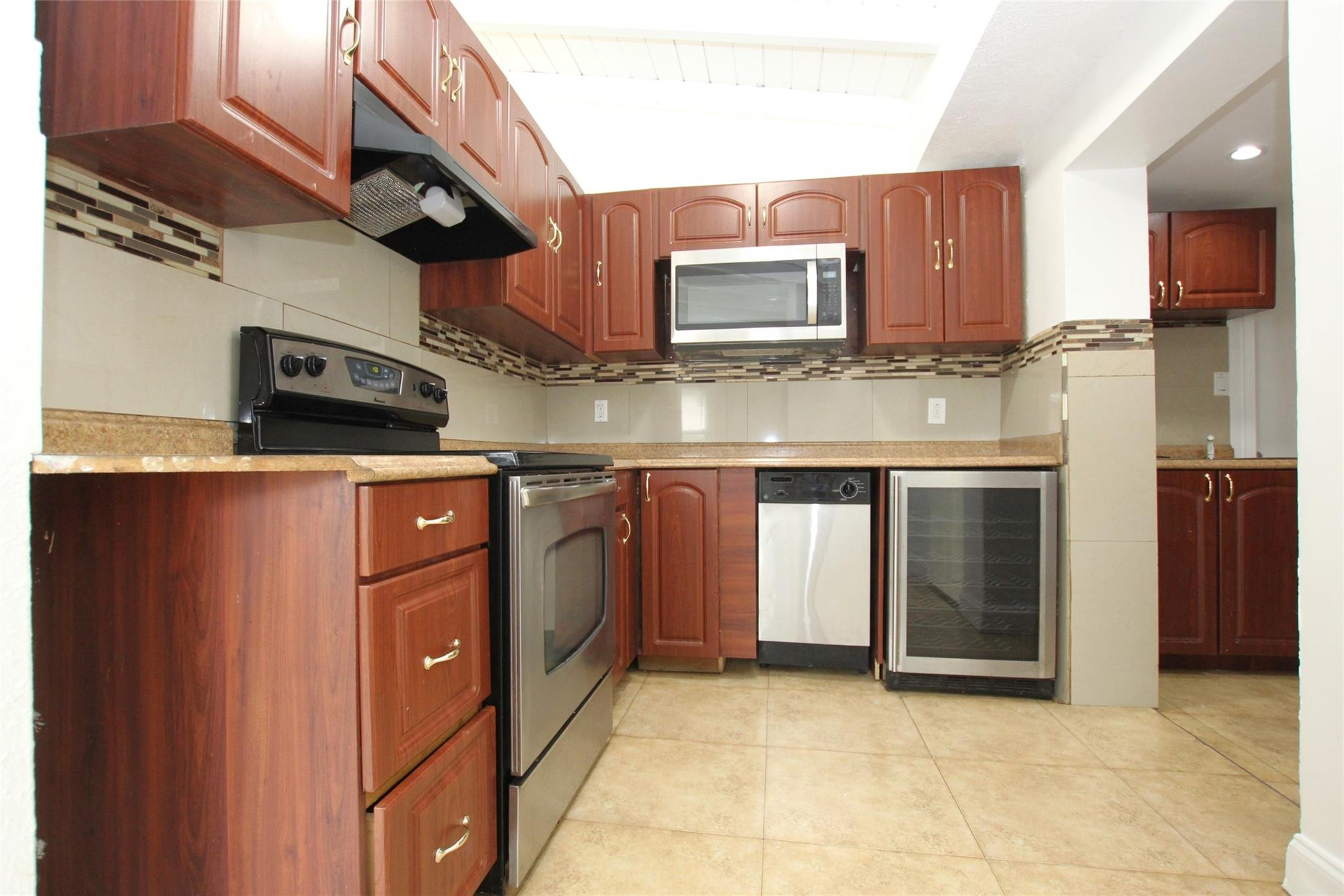 1545 NW 15th Ter
