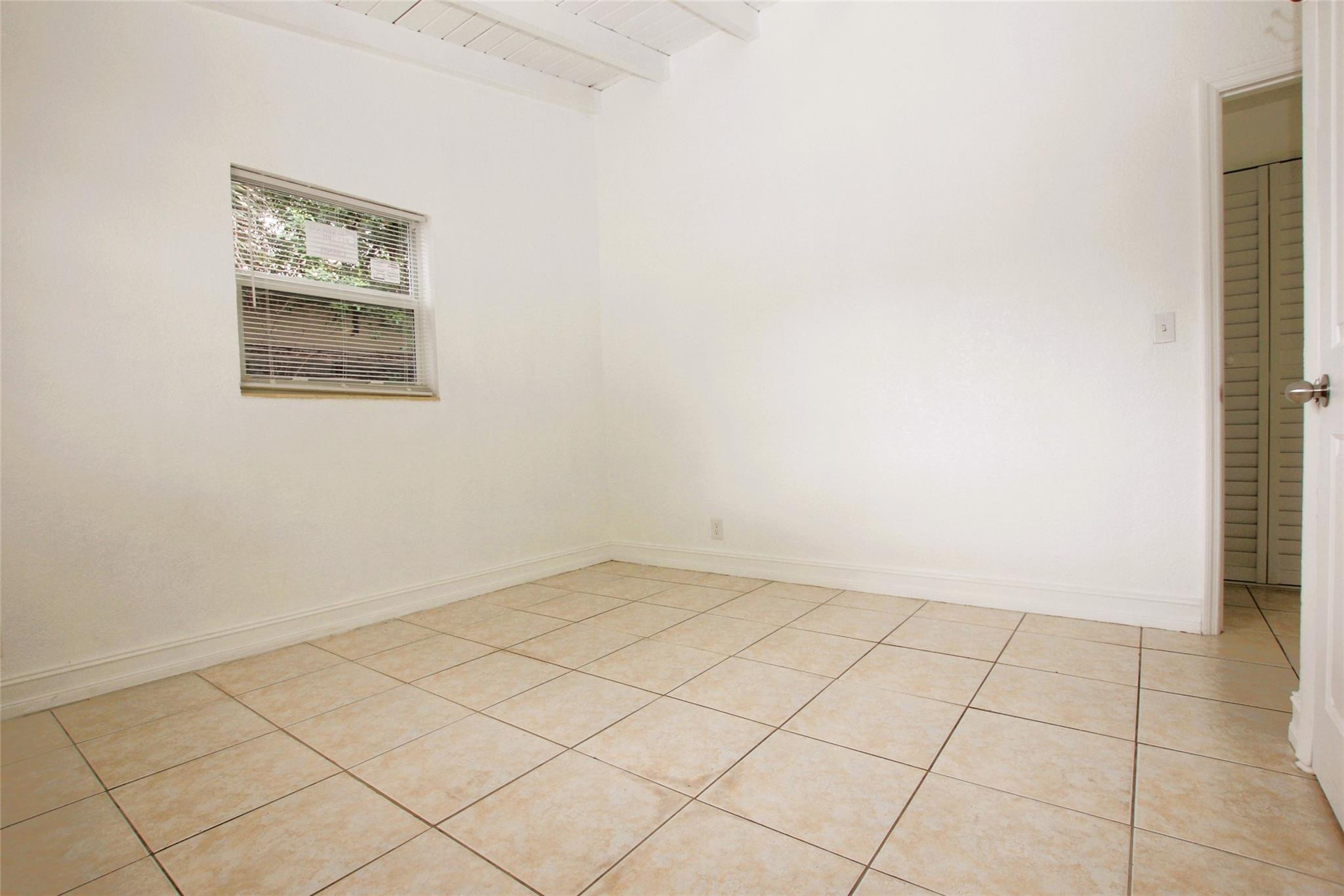 1545 NW 15th Ter