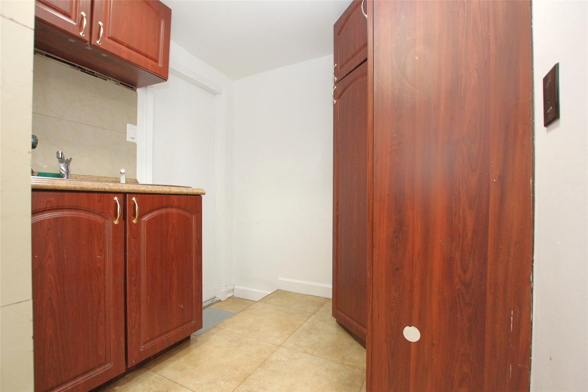 1545 NW 15th Ter