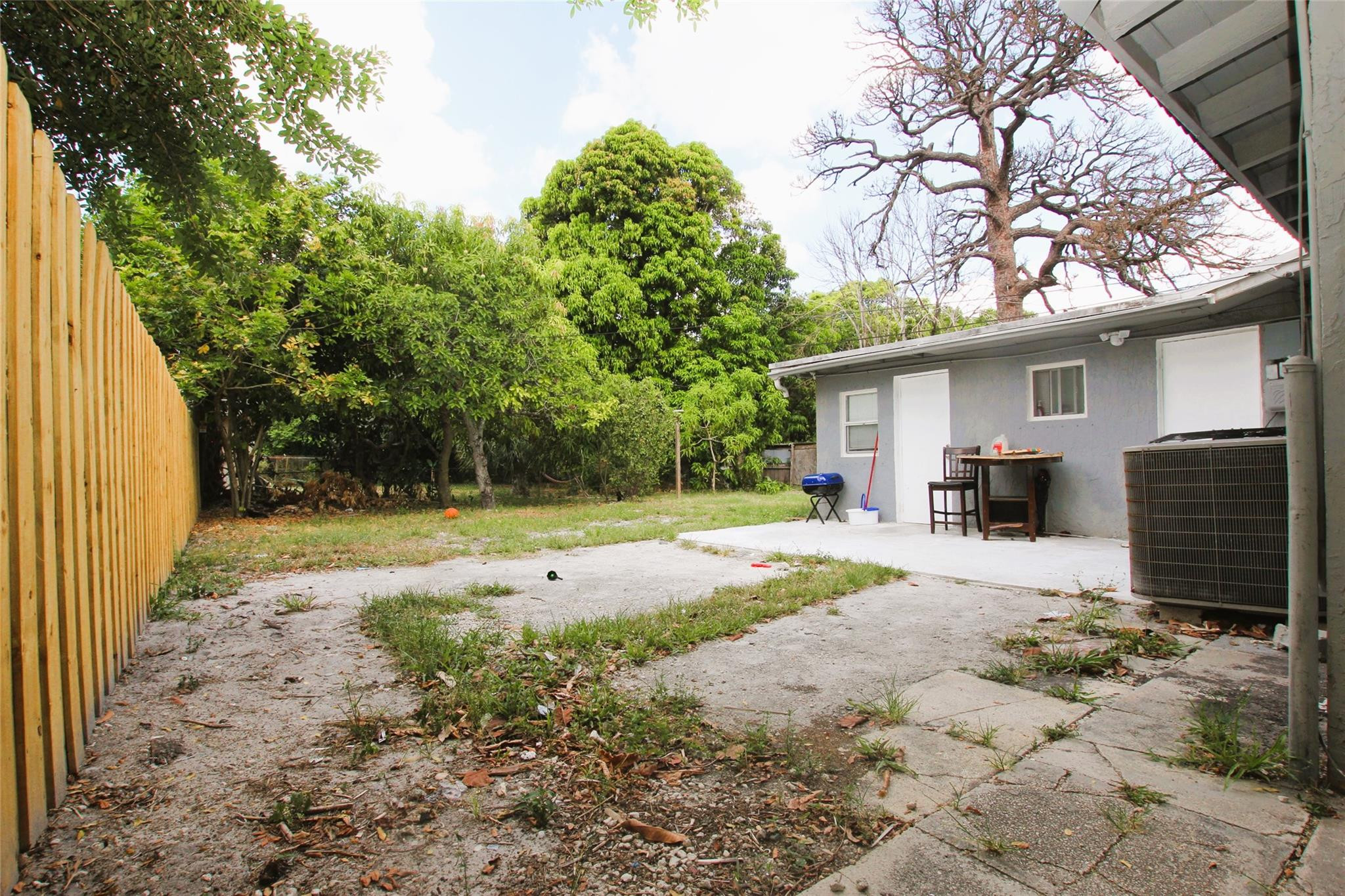 1545 NW 15th Ter