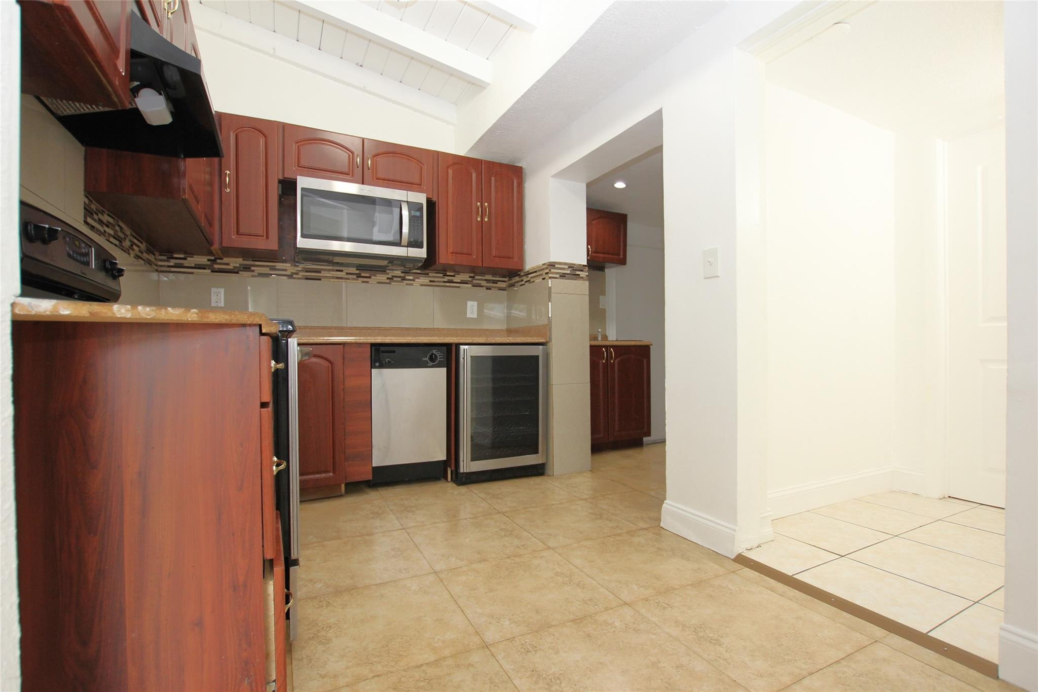 1545 NW 15th Ter