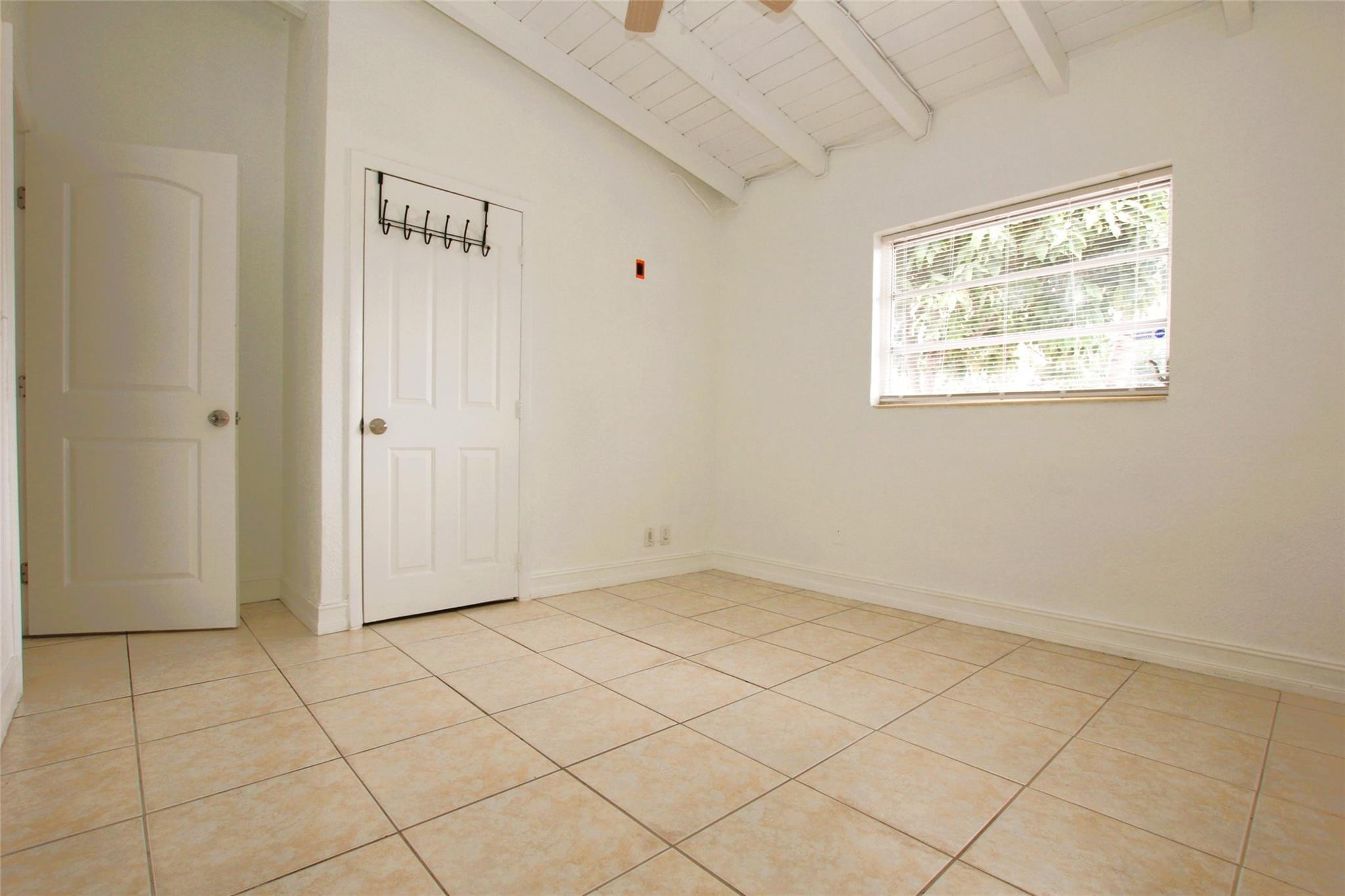 1545 NW 15th Ter