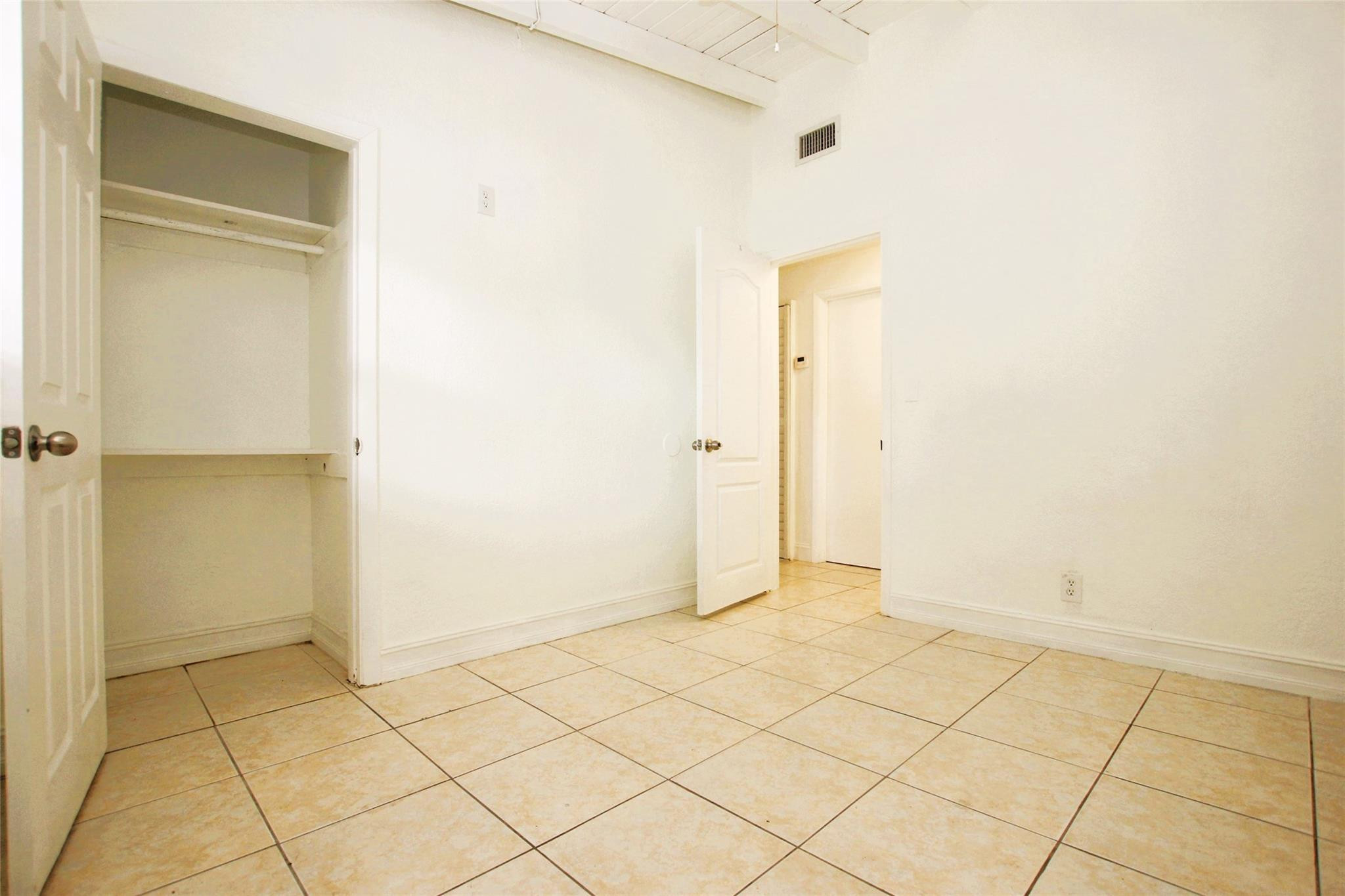 1545 NW 15th Ter
