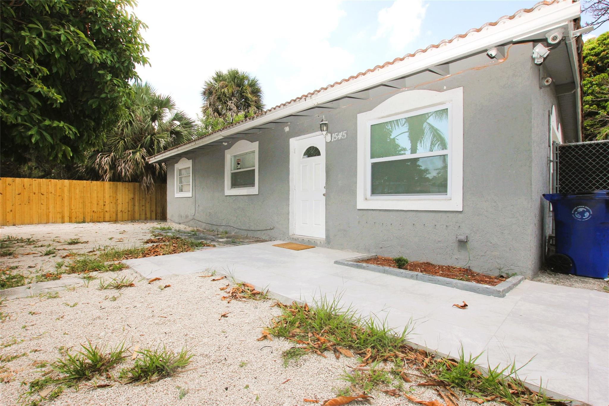 1545 NW 15th Ter