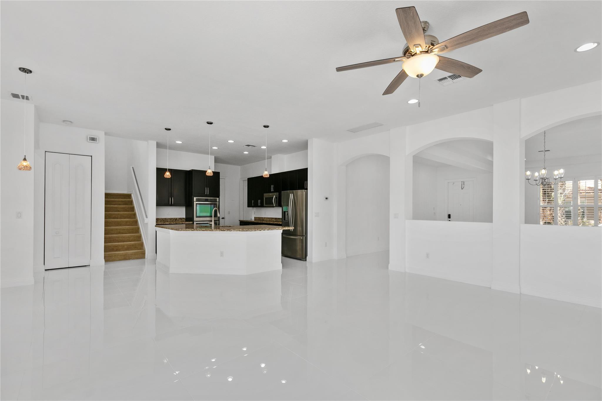 4587 San Mellina Dr
