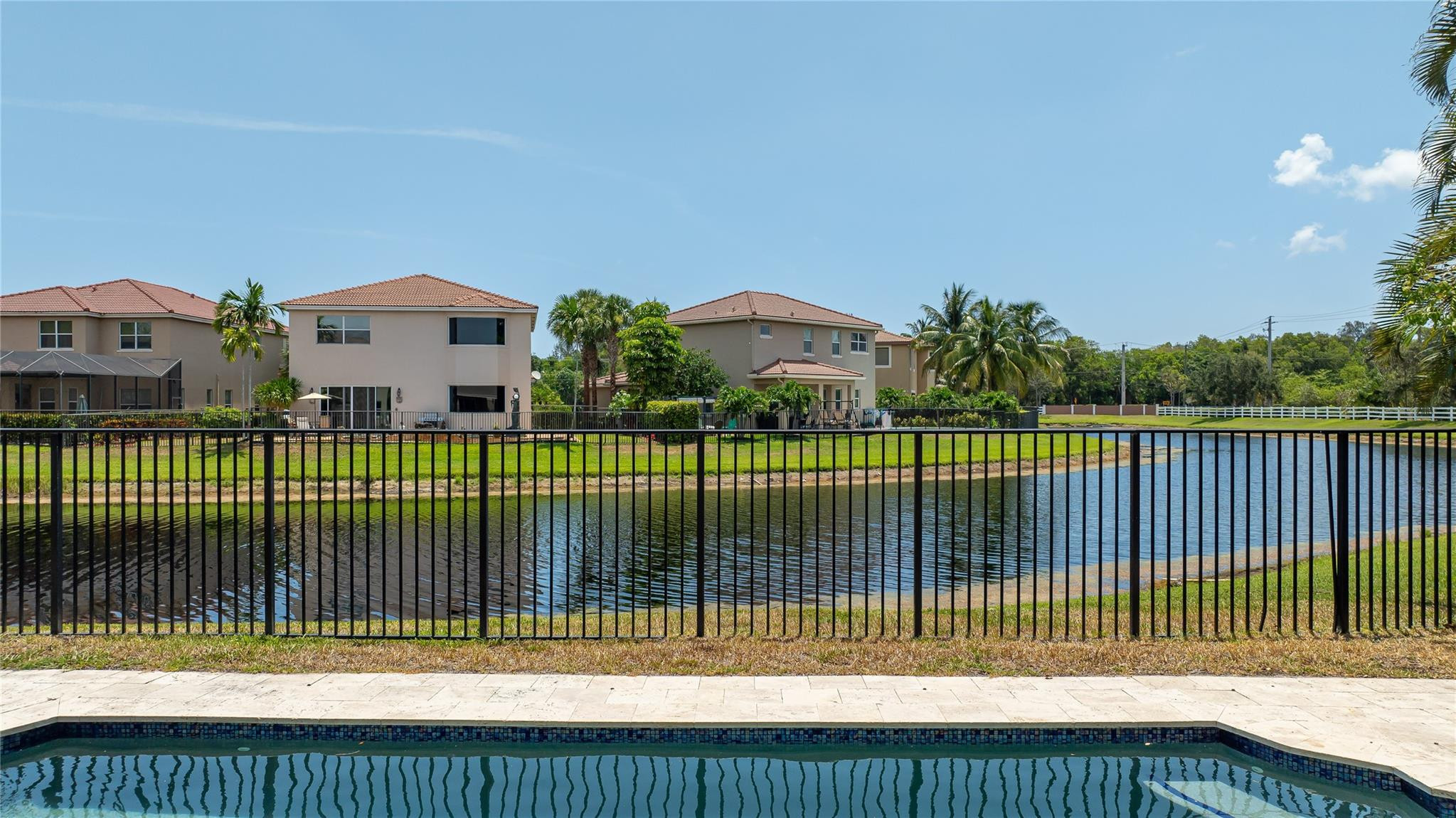4587 San Mellina Dr