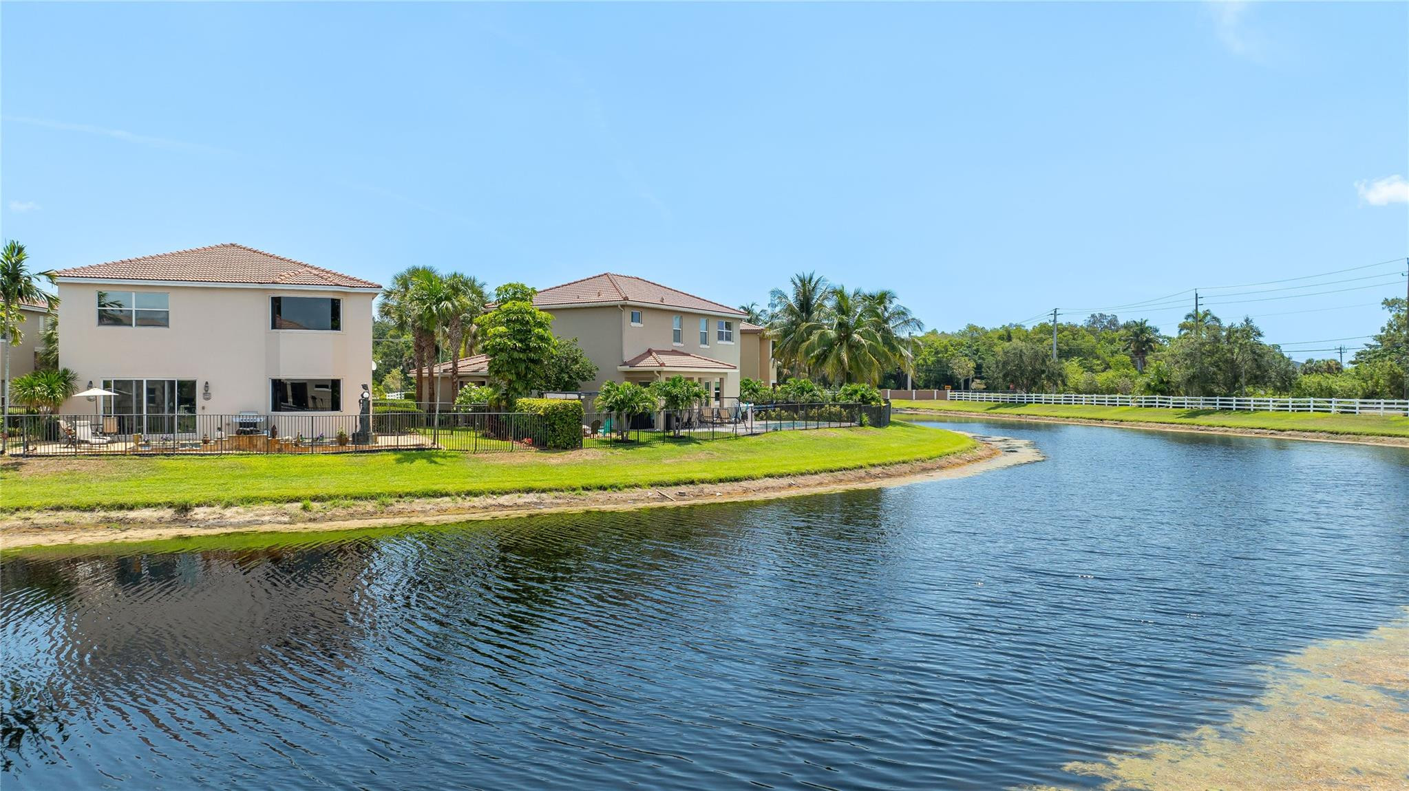 4587 San Mellina Dr