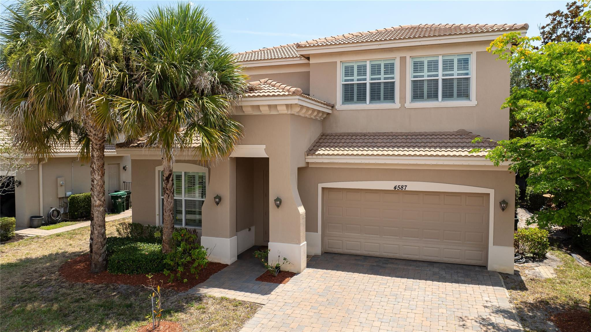 4587 San Mellina Dr