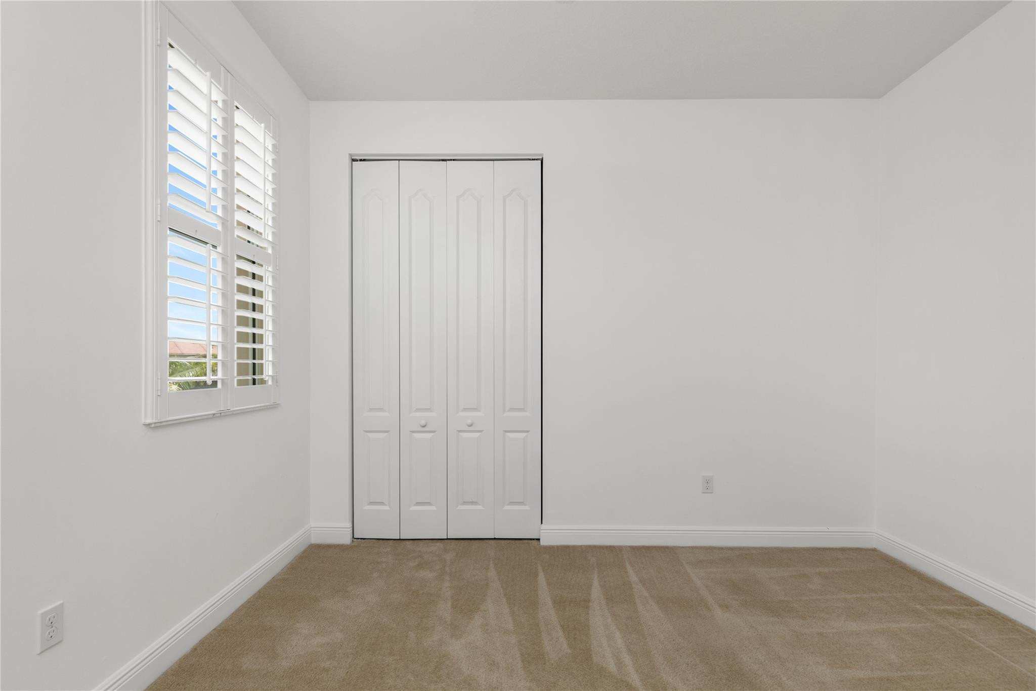 4587 San Mellina Dr