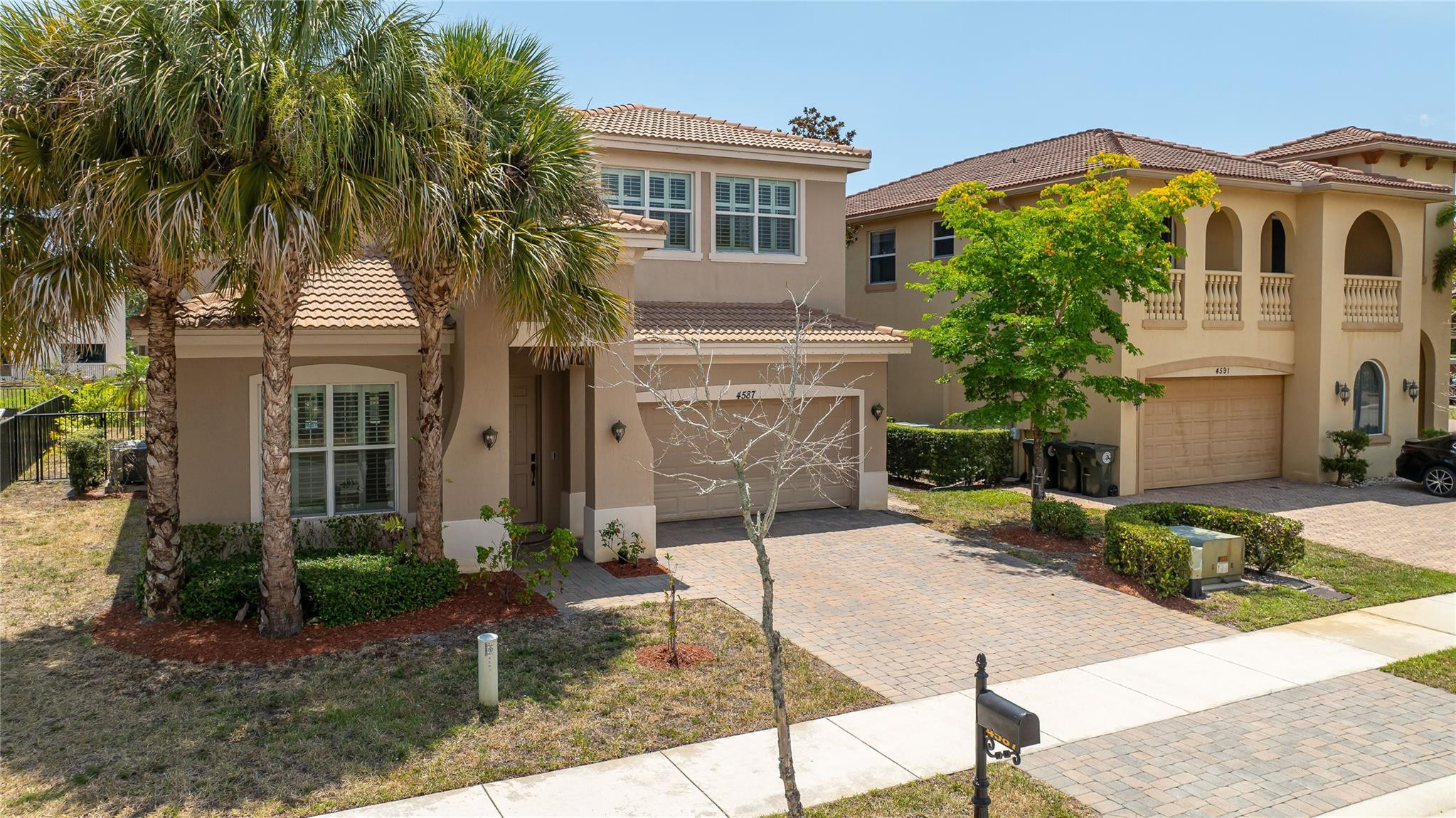 4587 San Mellina Dr