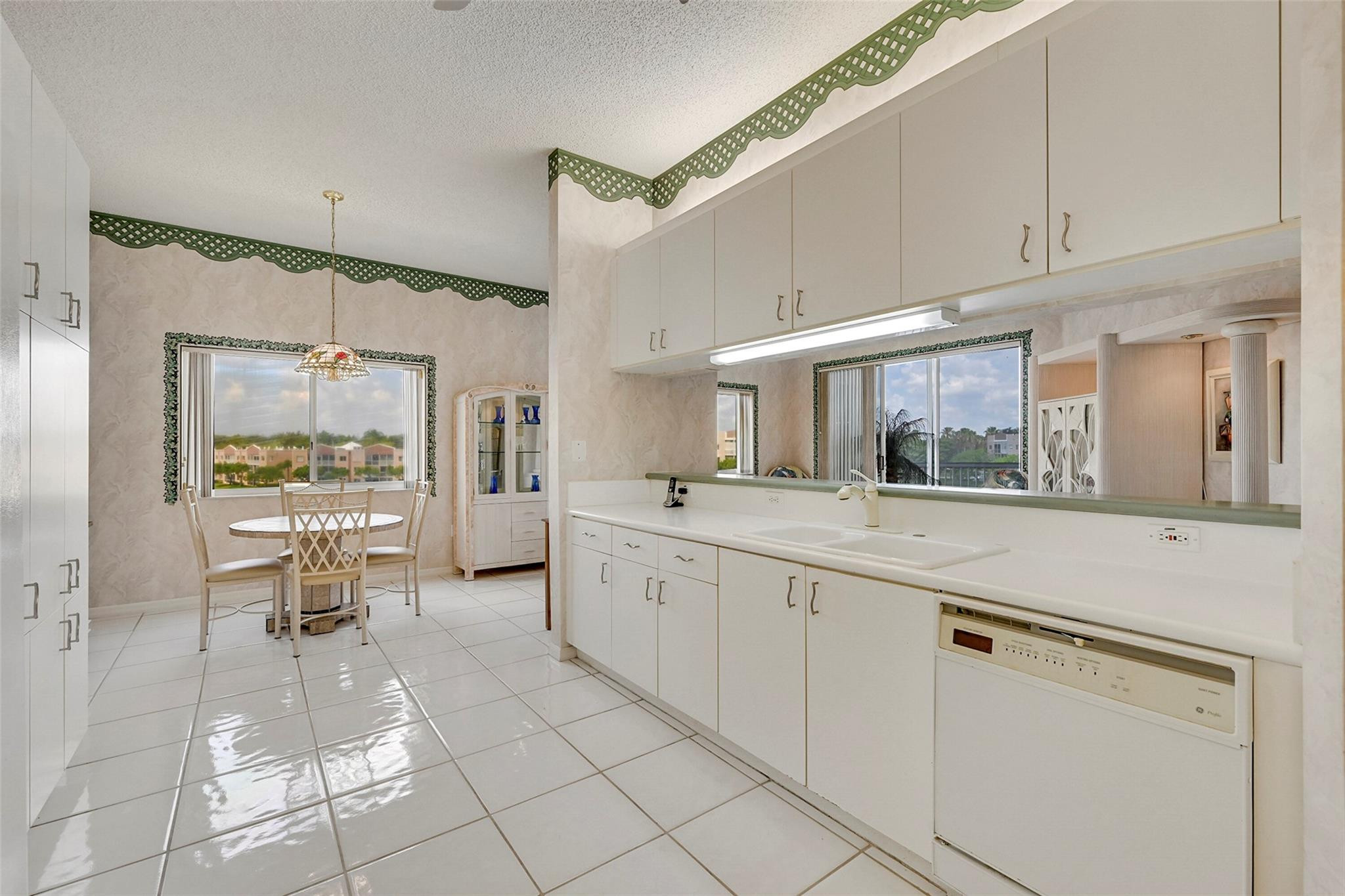 7583 Granville Dr 7583