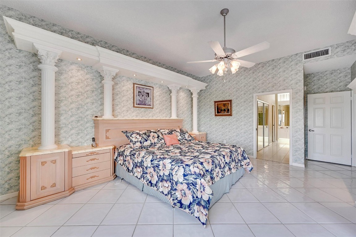 7583 Granville Dr 7583