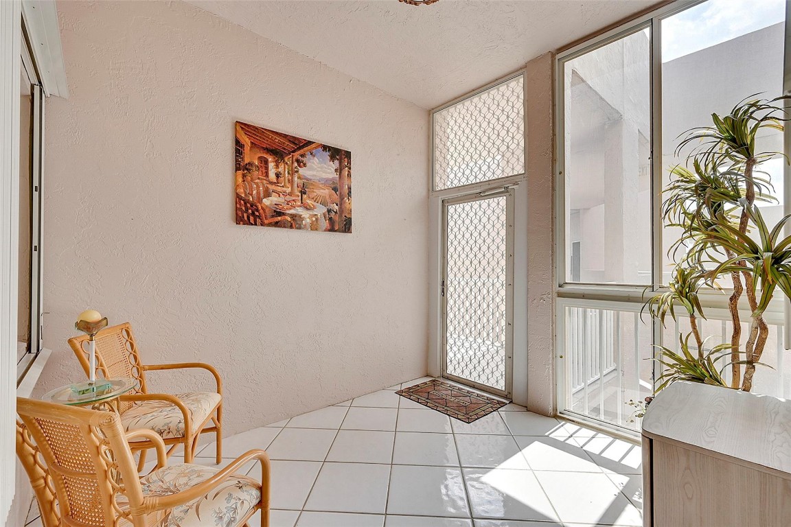 7583 Granville Dr 7583