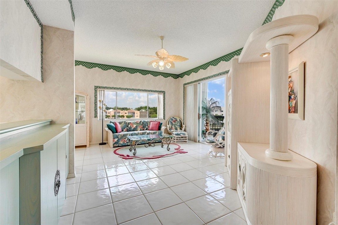 7583 Granville Dr 7583